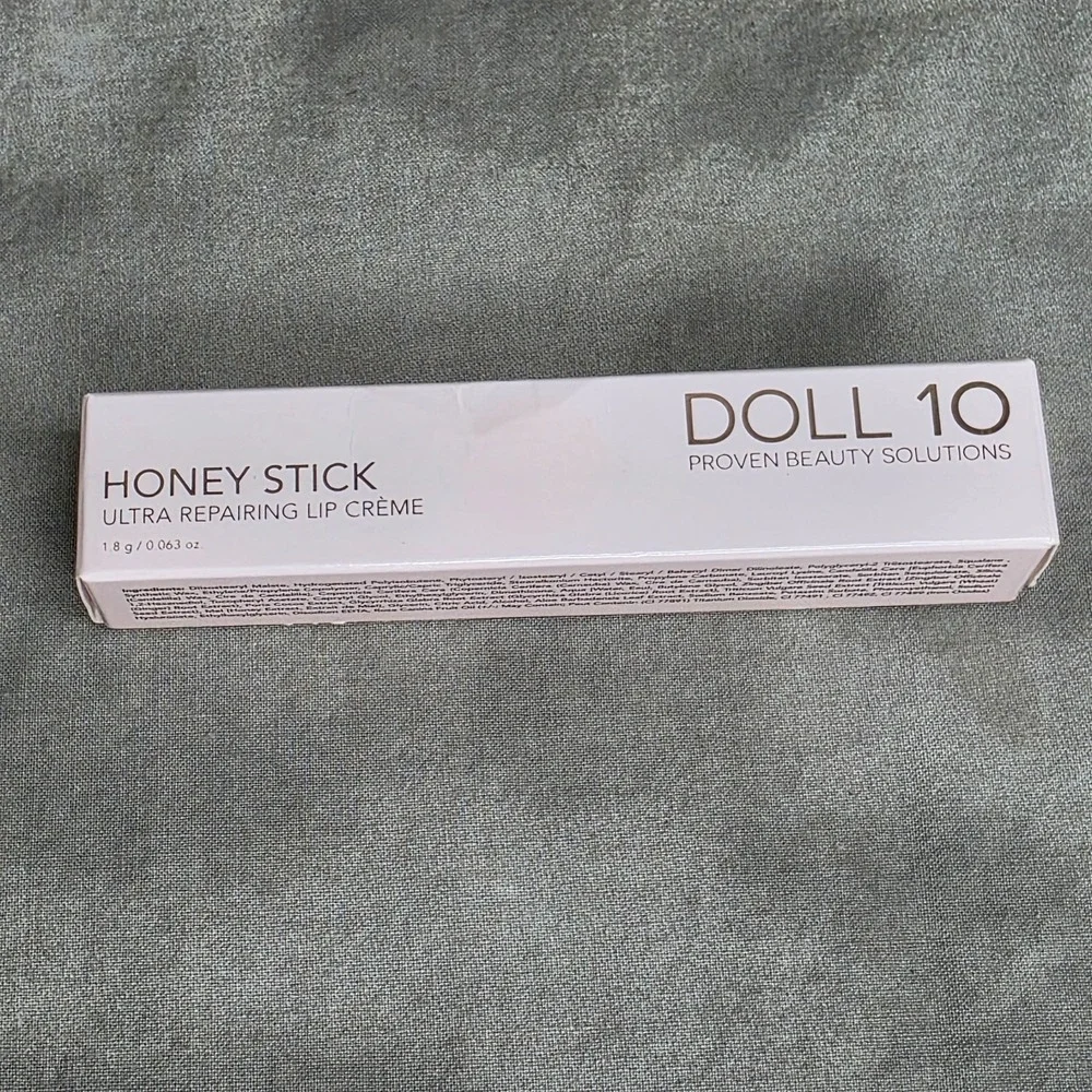 Doll 10 Honey Stick Ultra Repairing Lip Creme AU NATUREL .063 oz NIB